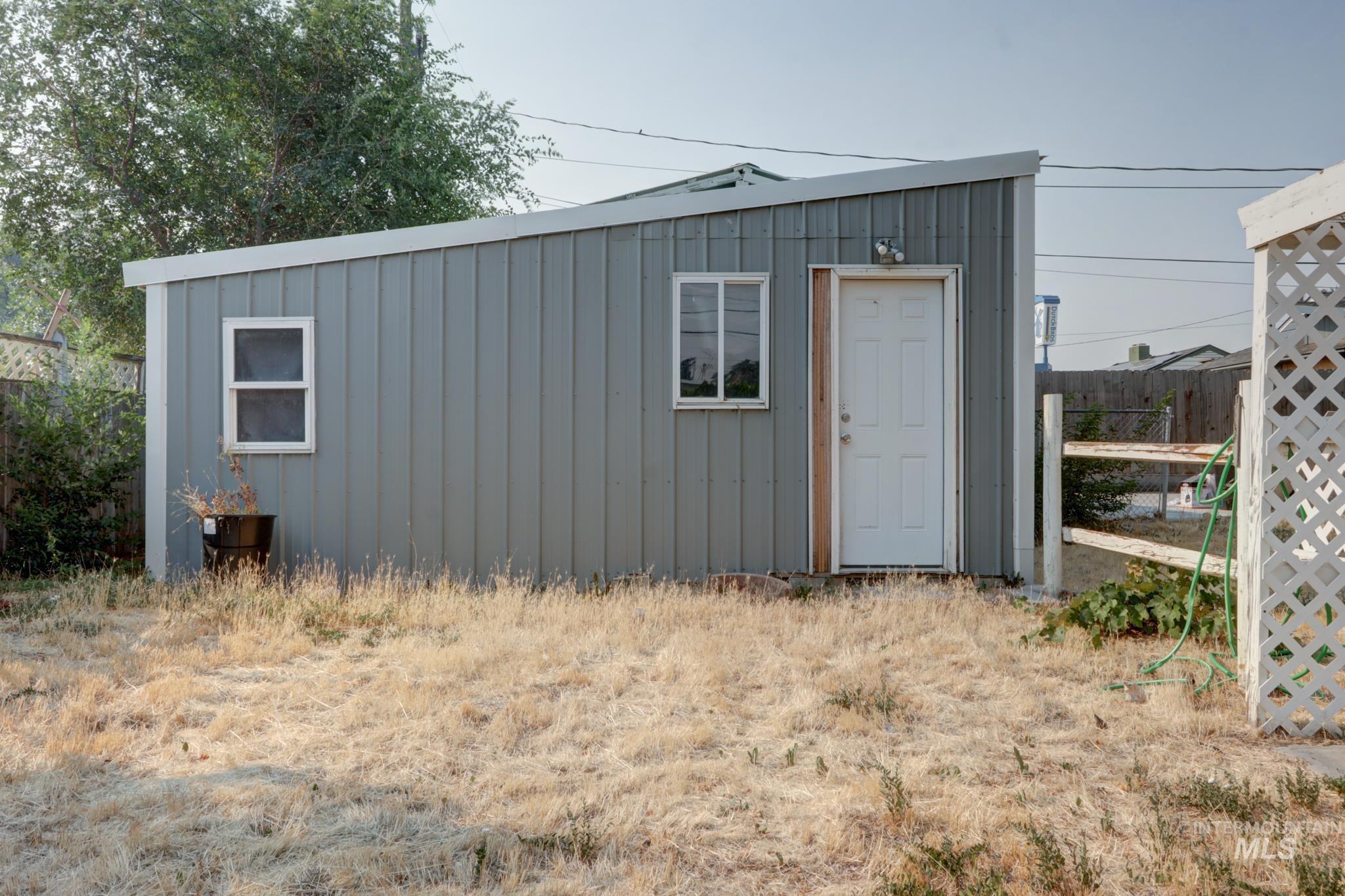 288 & 290 Hillcrest Dr Property Photo 48