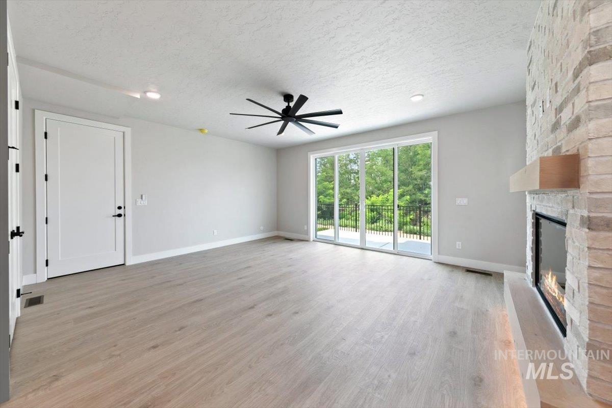 45 N Feather Reed Ave. Property Photo 13