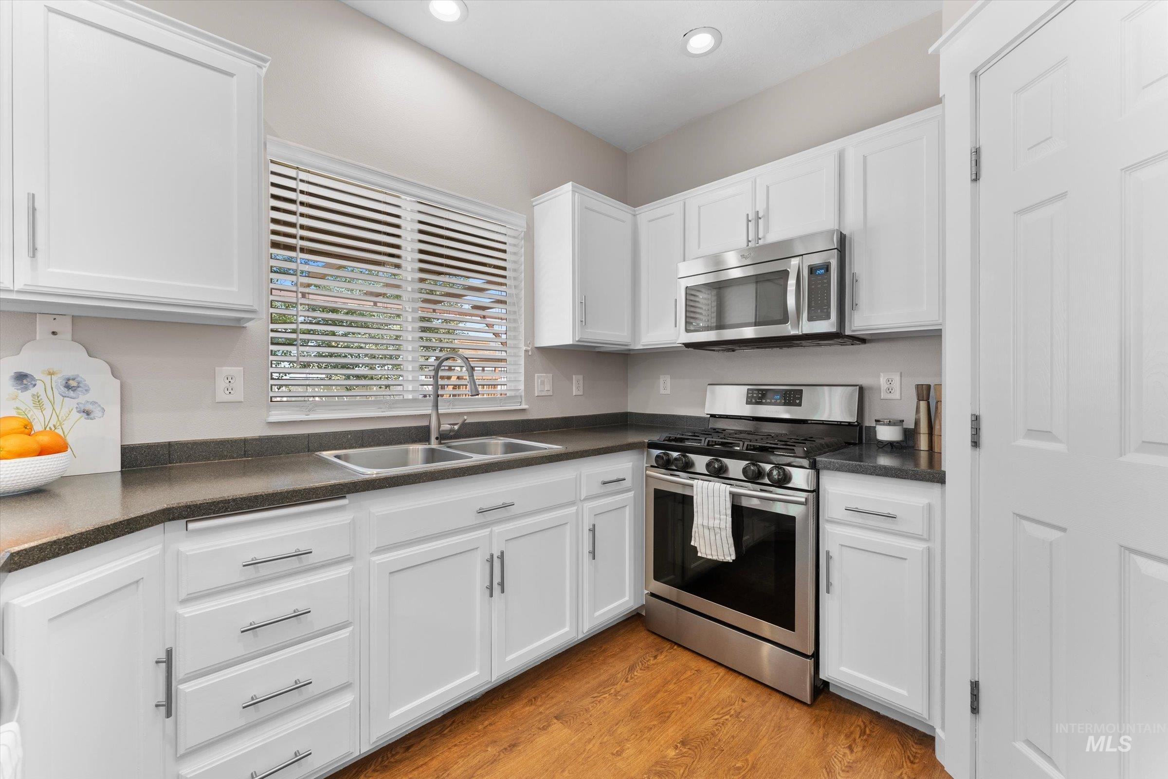 2790 W Forecast St Property Photo 10