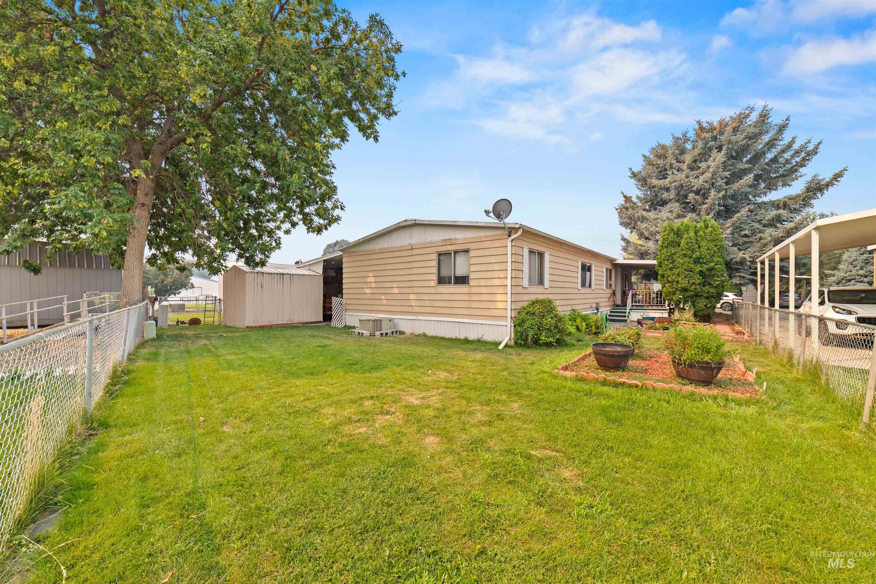 239 N Checola Circle Property Photo 30