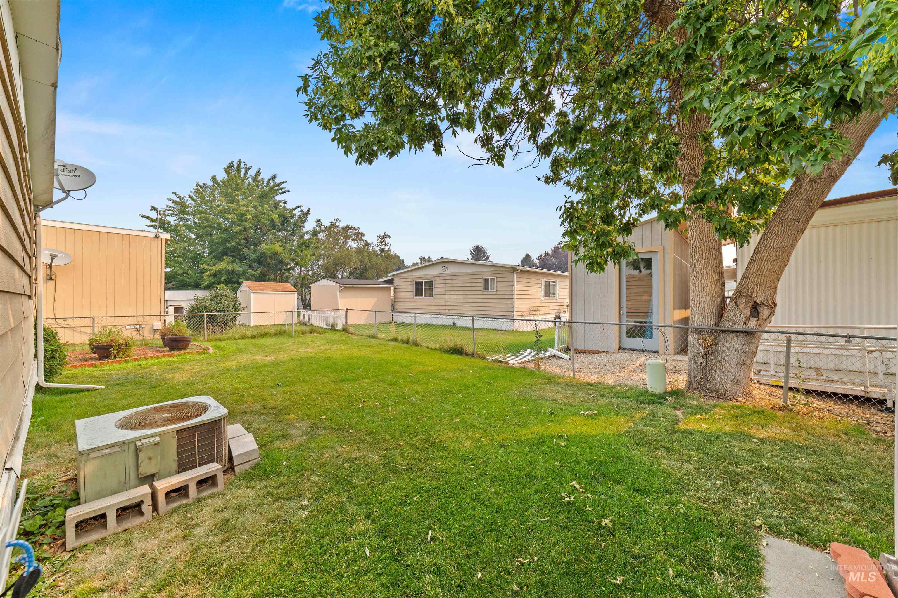 239 N Checola Circle Property Photo 33