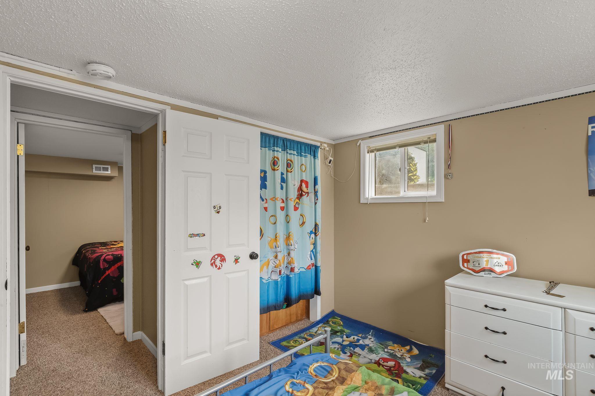 1734 Burrell Ave Property Photo 34