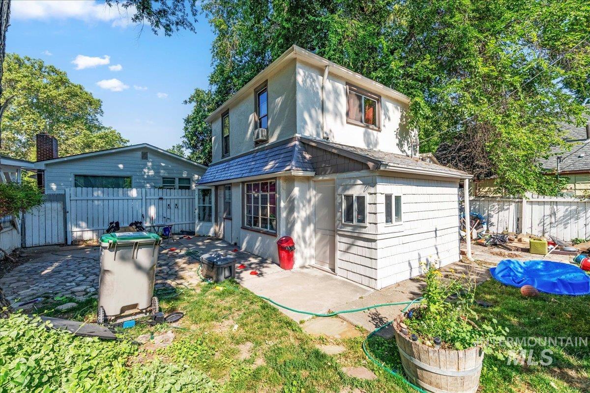 1206 S Owyhee St. Property Photo 4