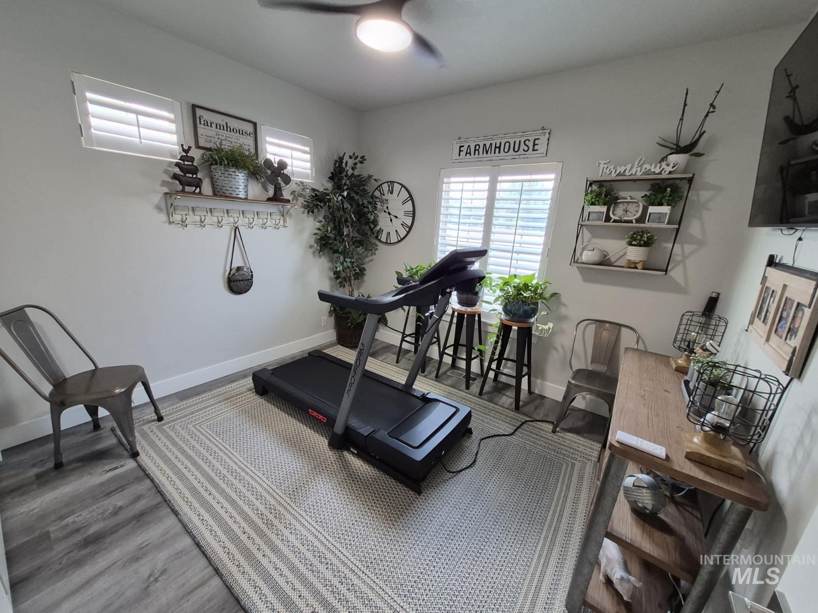 4805 Middlesboro Way Property Photo 13