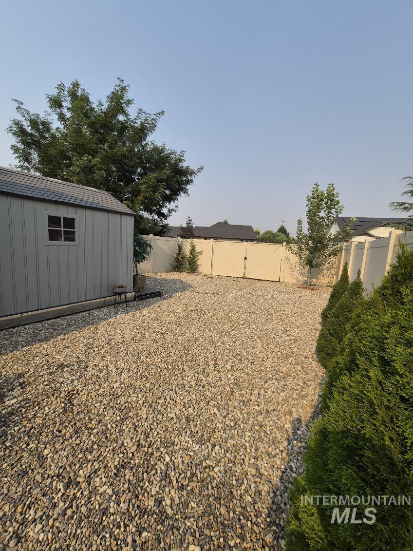 4805 Middlesboro Way Property Photo 21