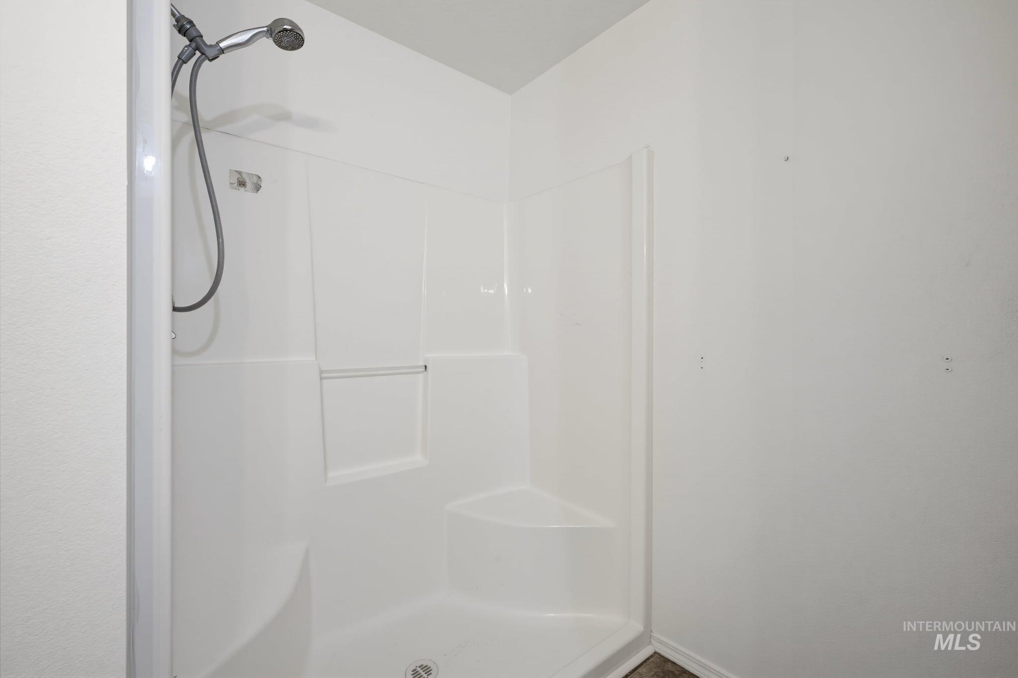 817 Settlers Dr Property Photo 16