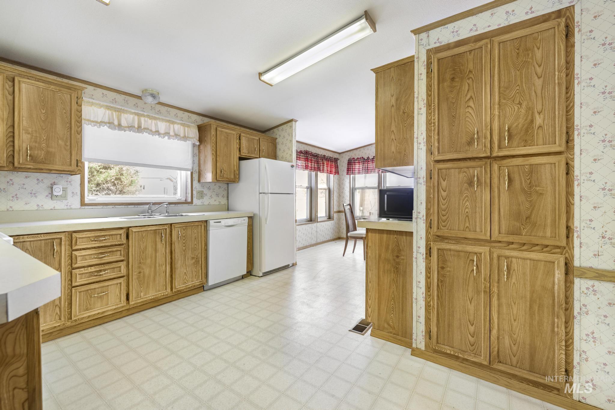 1506 E 4150 N Property Photo 11