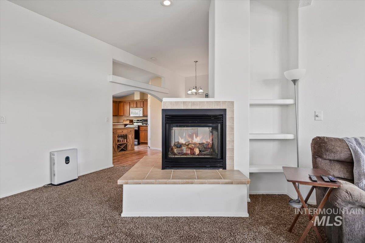 2048 E 3050 S Property Photo 9