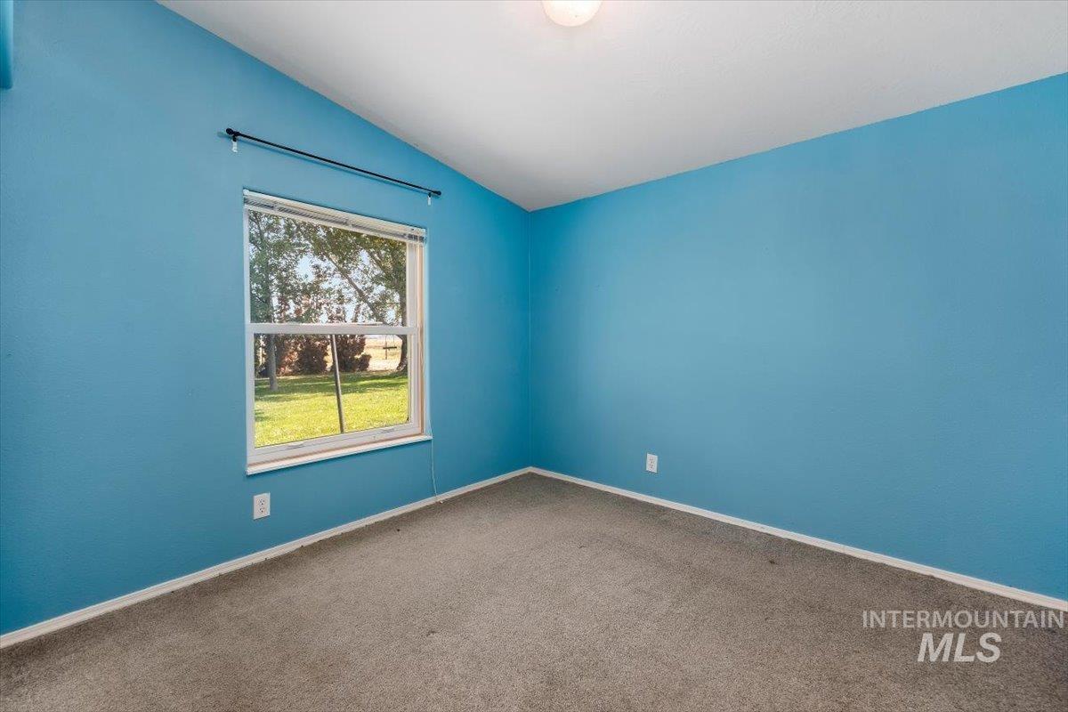 2048 E 3050 S Property Photo 29