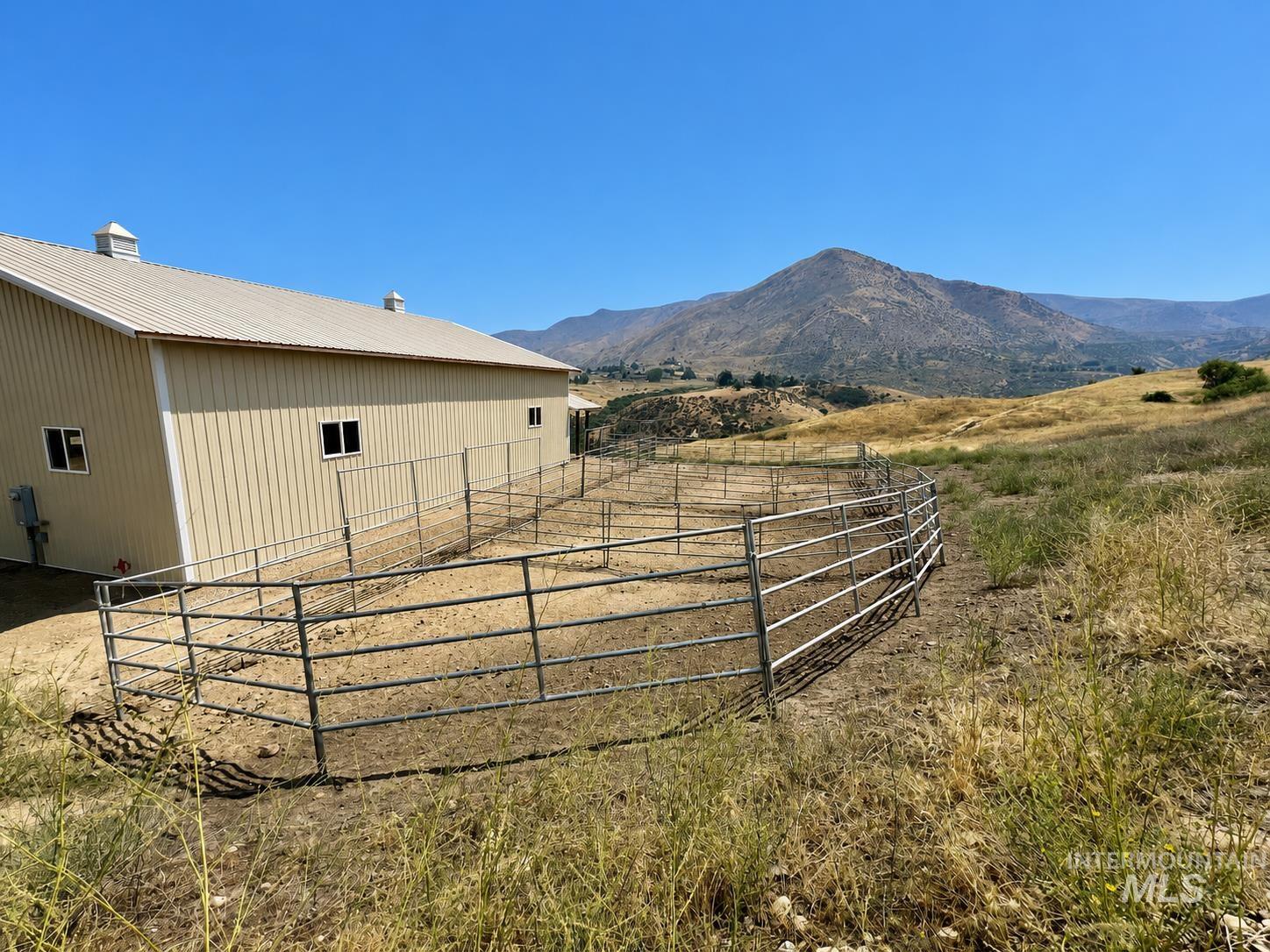 227 Old Hwy 55 Property Photo 10