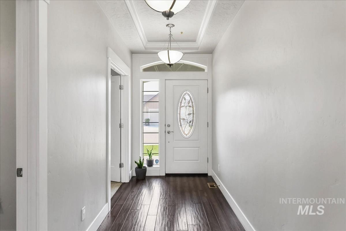 2334 N Van Dyke Property Photo 5