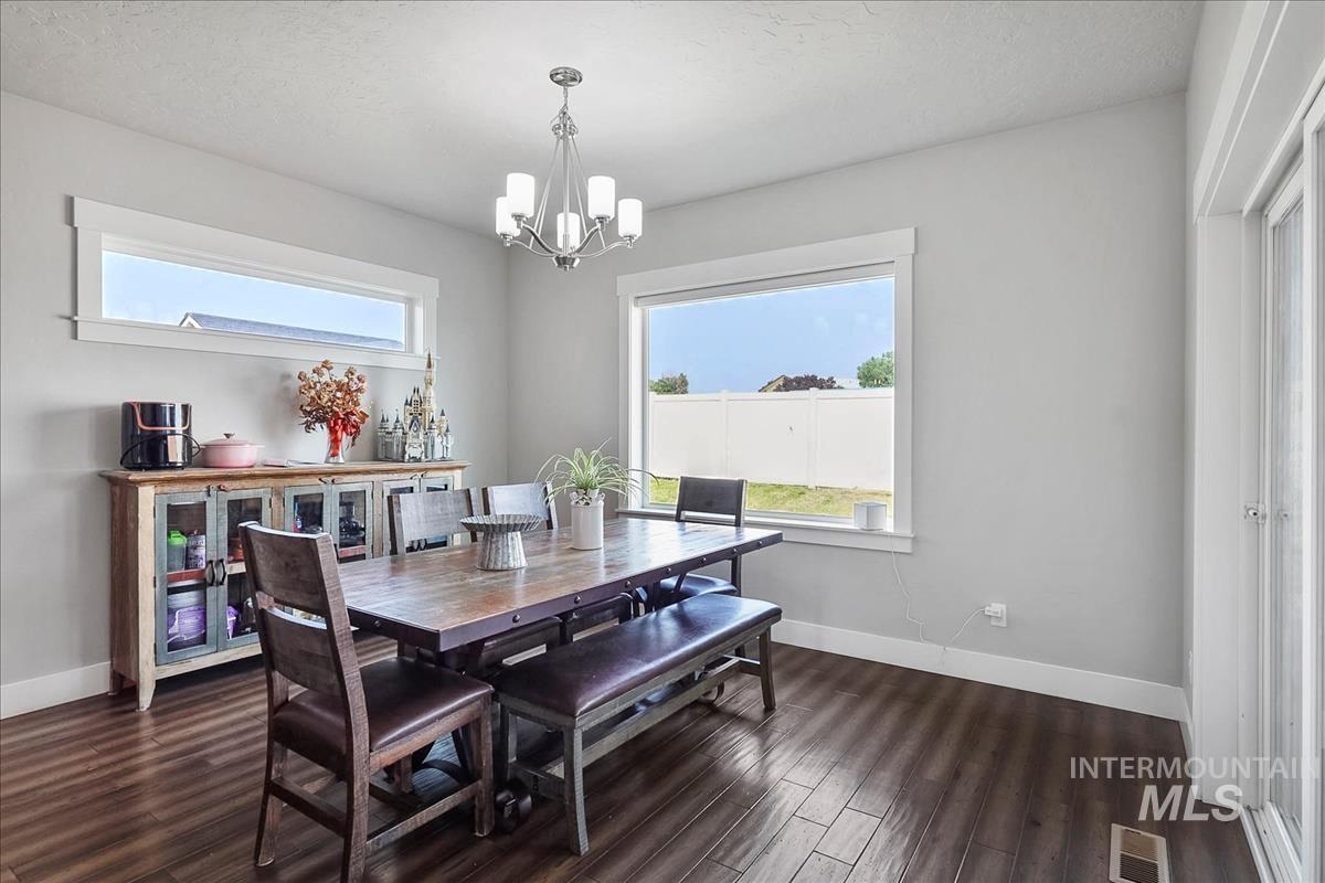 2334 N Van Dyke Property Photo 16