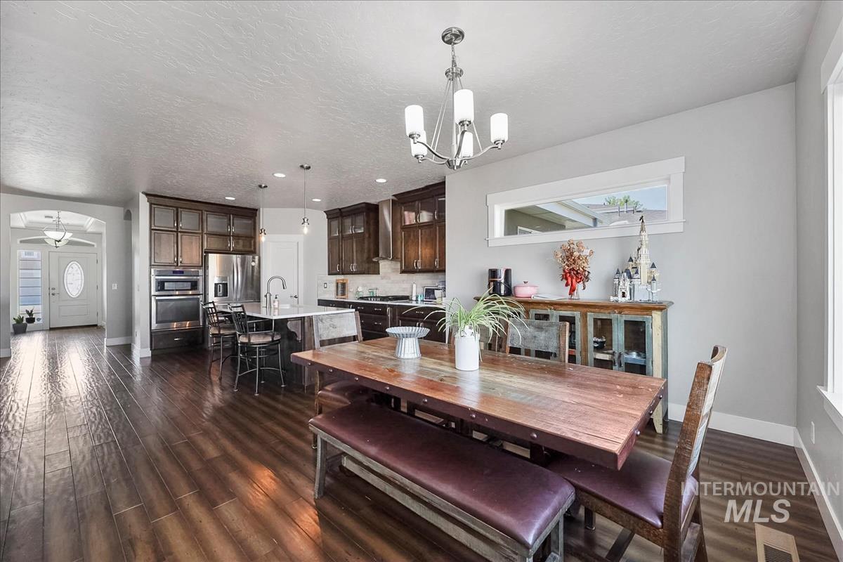 2334 N Van Dyke Property Photo 17