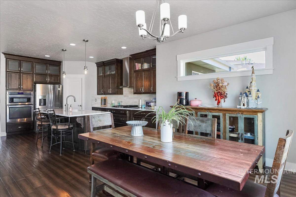 2334 N Van Dyke Property Photo 18