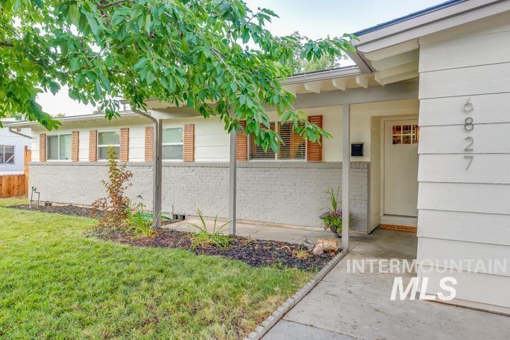 6827 W Ashland Property Photo 1