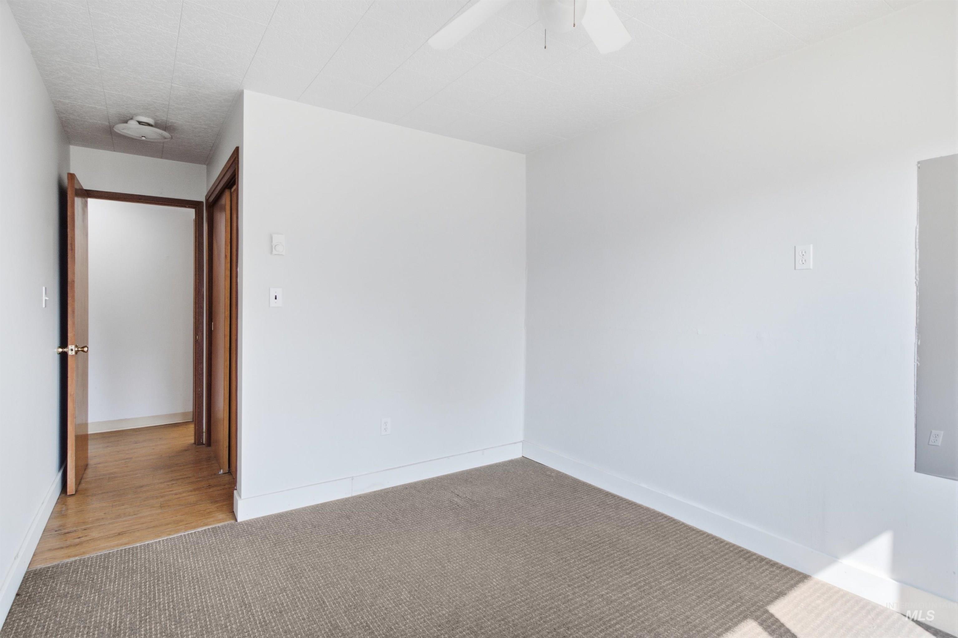 923 N Cleveland St Property Photo 38