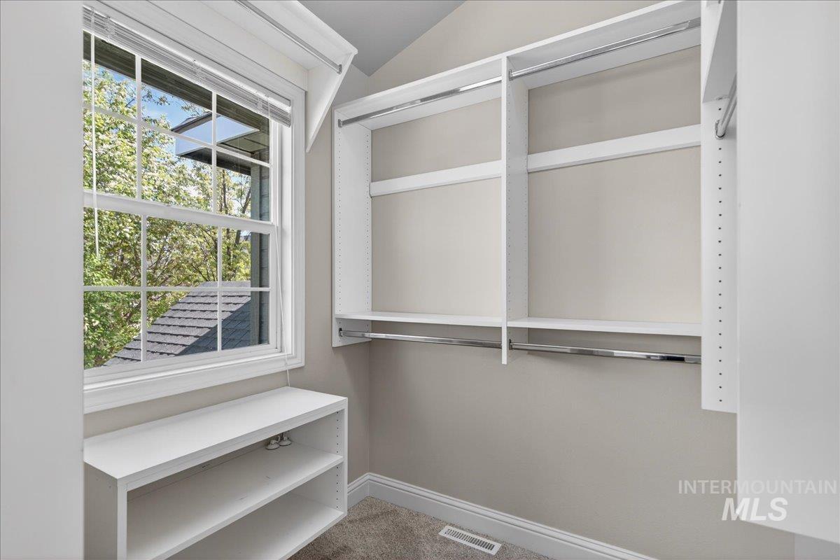 12935 N Schicks Ridge Rd Property Photo 17