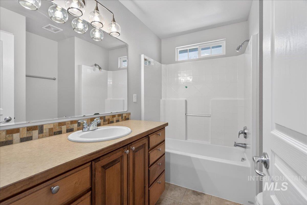 12935 N Schicks Ridge Rd Property Photo 21