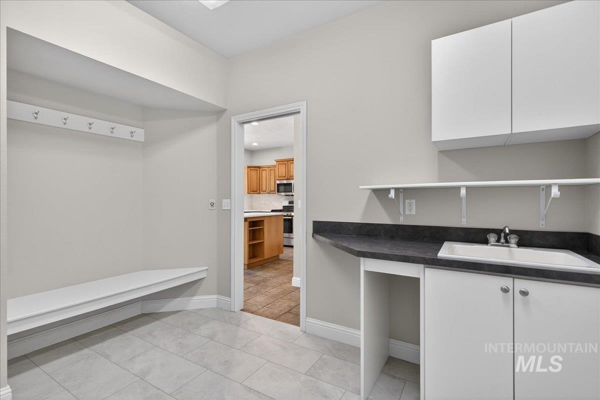 12935 N Schicks Ridge Rd Property Photo 27