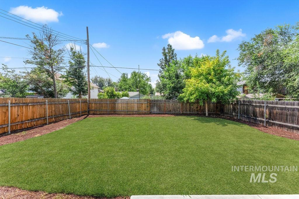2837 W Lemhi St. Property Photo 2