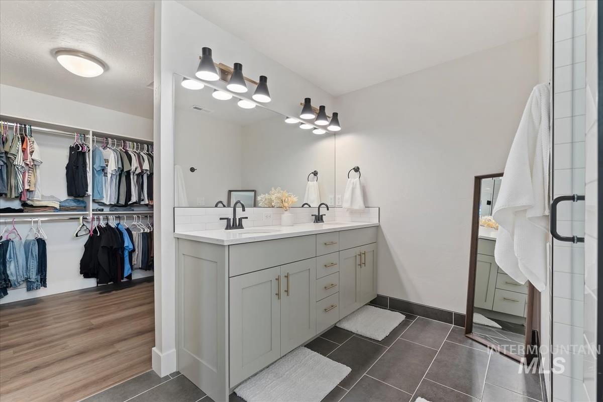 18398 Hush Creek Way Property Photo 35
