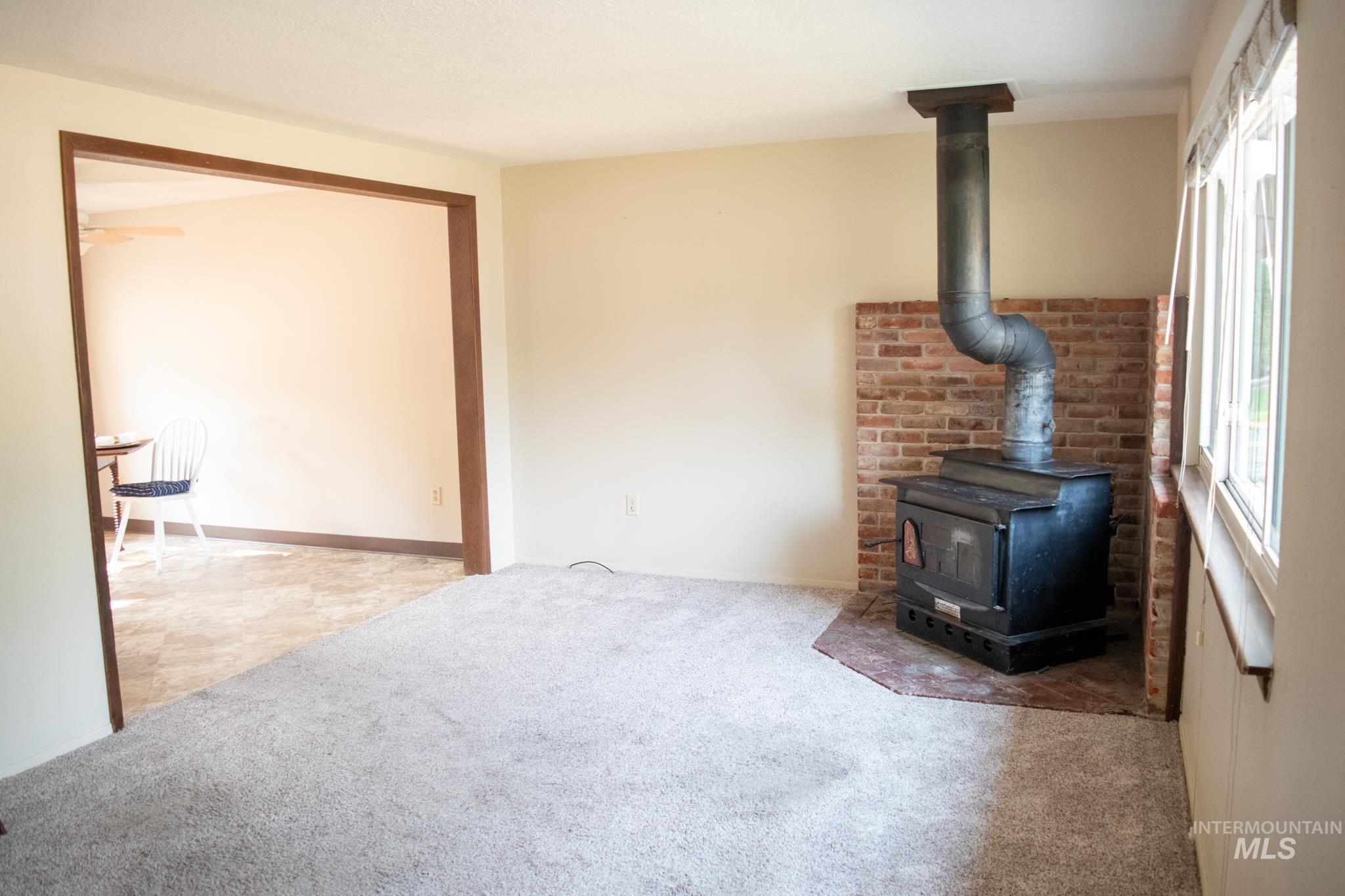 1801 W 6th Property Photo 3