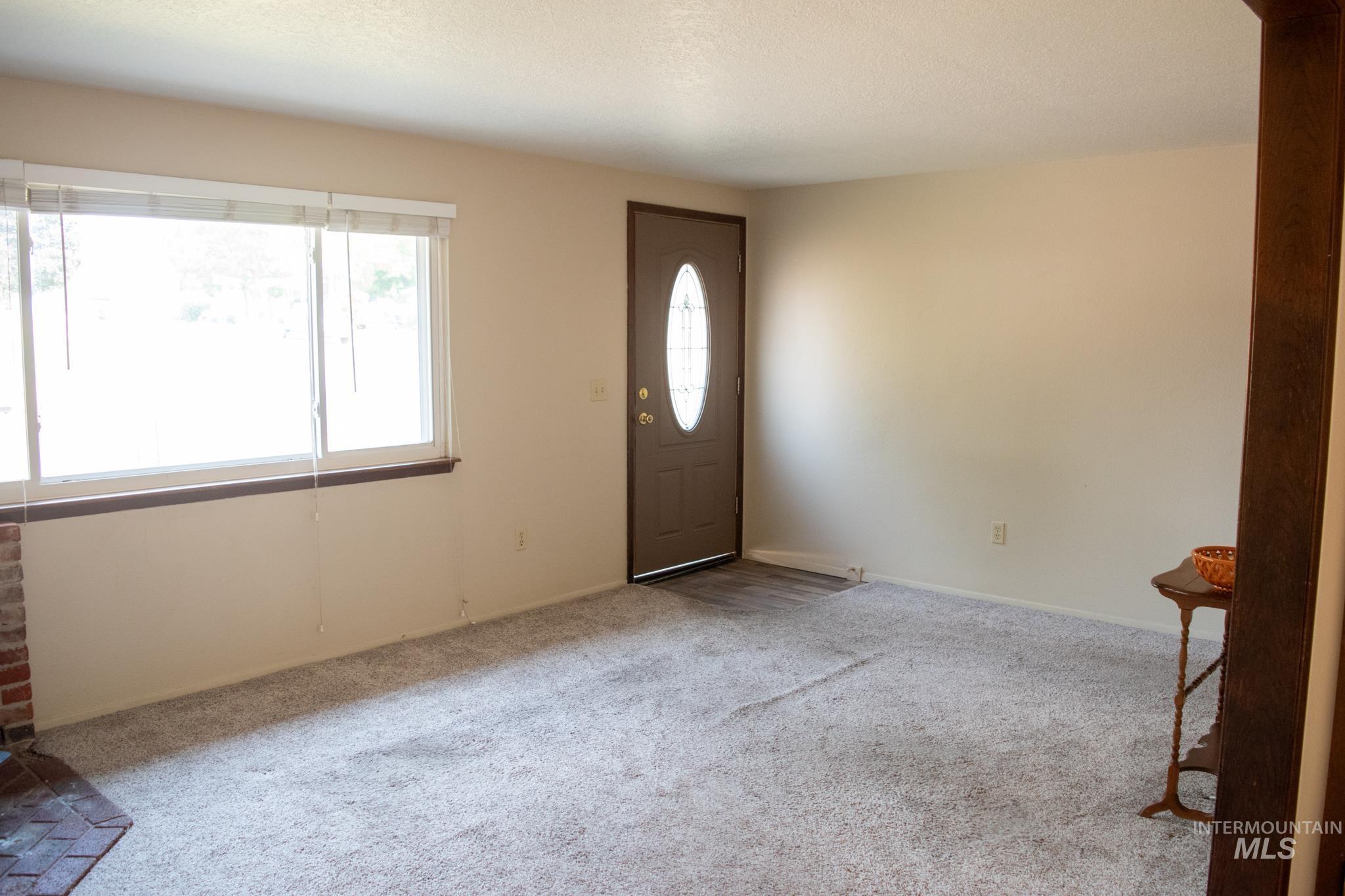 1801 W 6th Property Photo 5