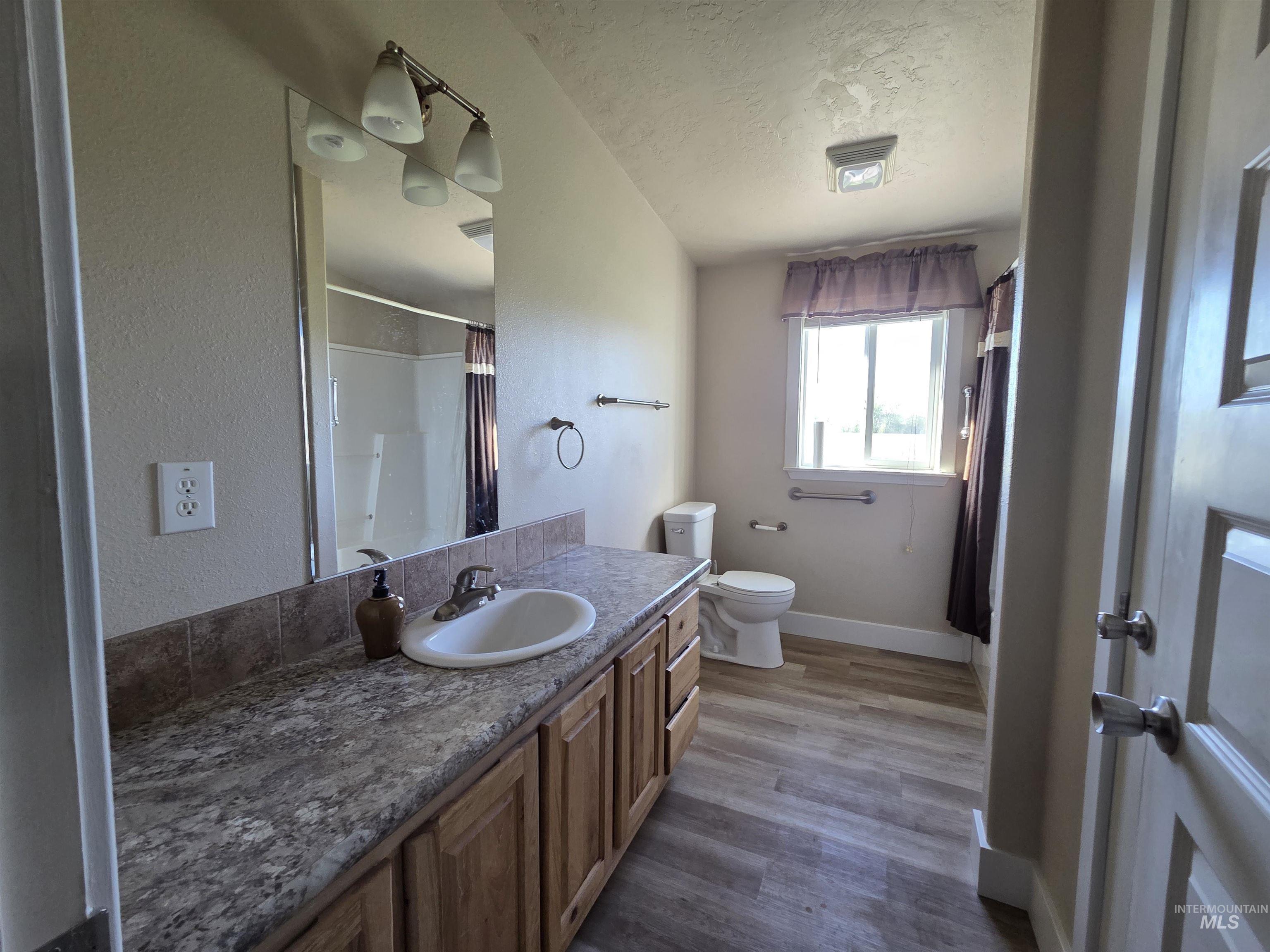2205 Jackson Creek Rd Property Photo 46