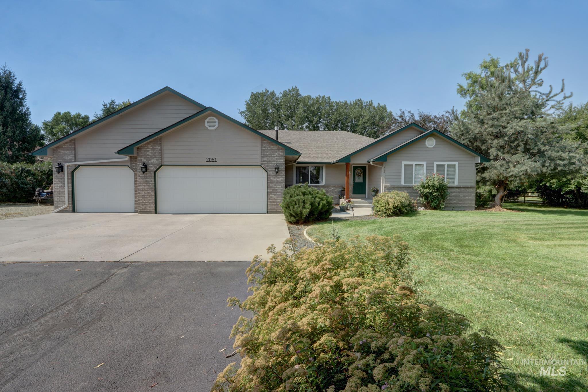 2061 Shelley Dr Property Photo 1