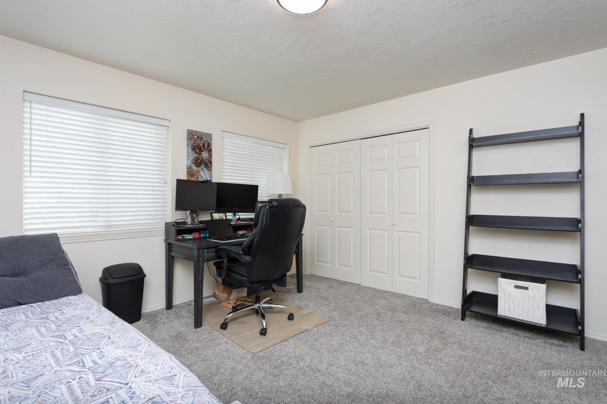 2061 Shelley Dr Property Photo 8
