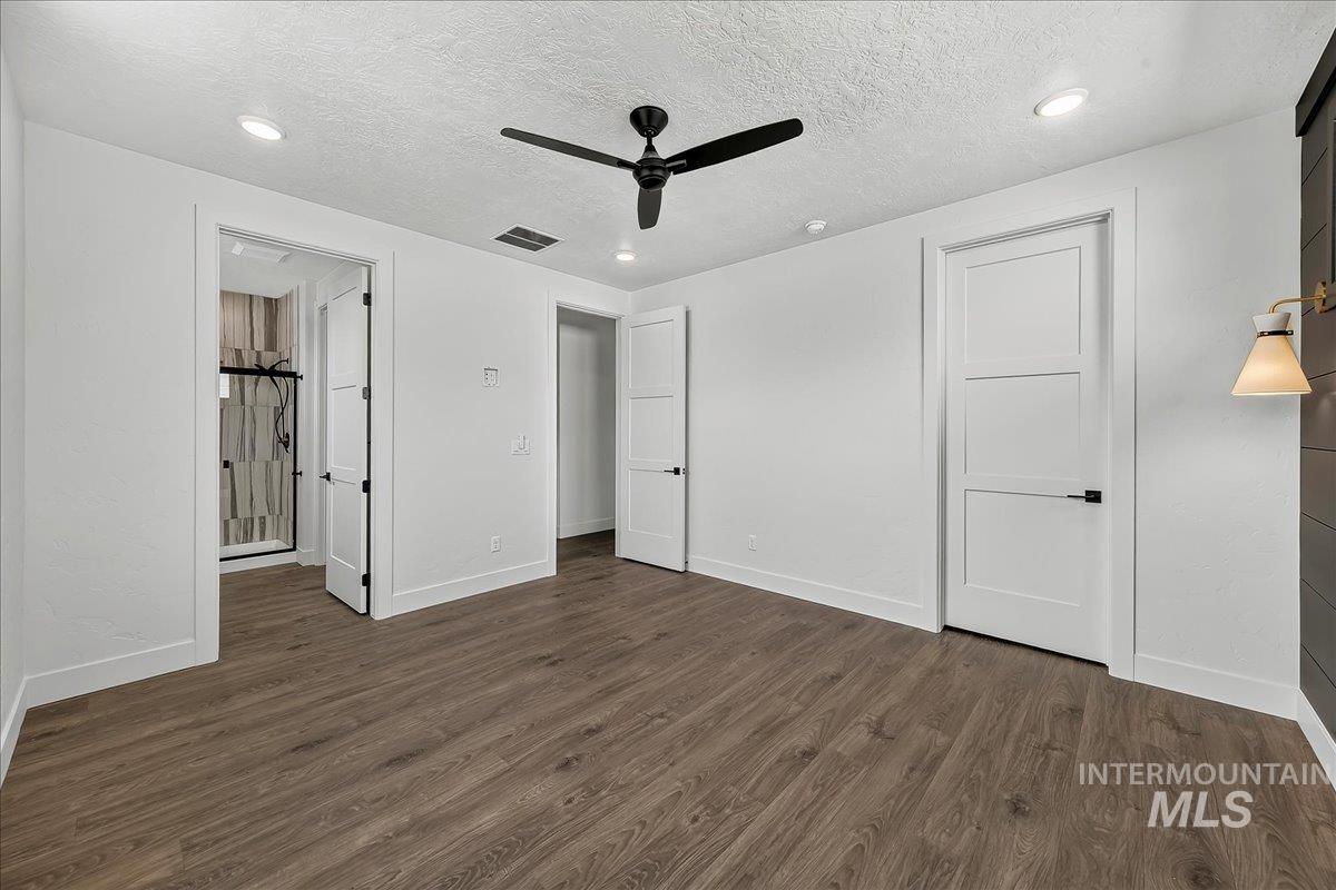 60 N Feather Reed Ave. Property Photo 17
