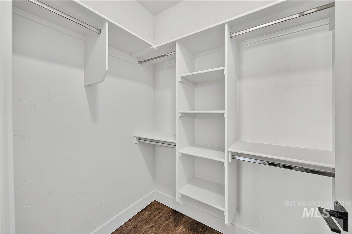 60 N Feather Reed Ave. Property Photo 22