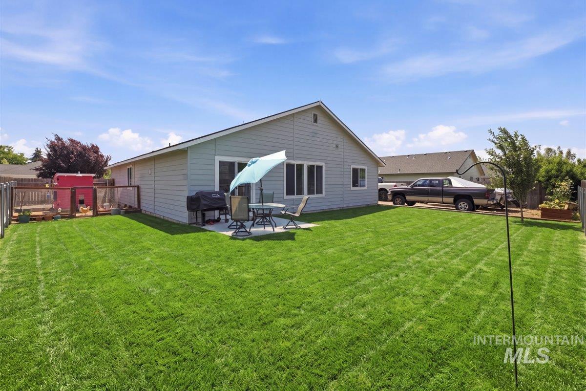 1428 Gold St Property Photo 29