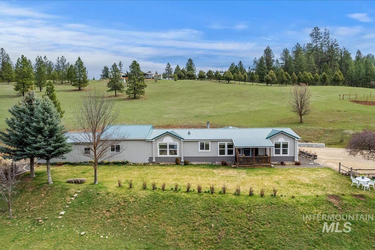 15 Granite Basin Property Photo 3
