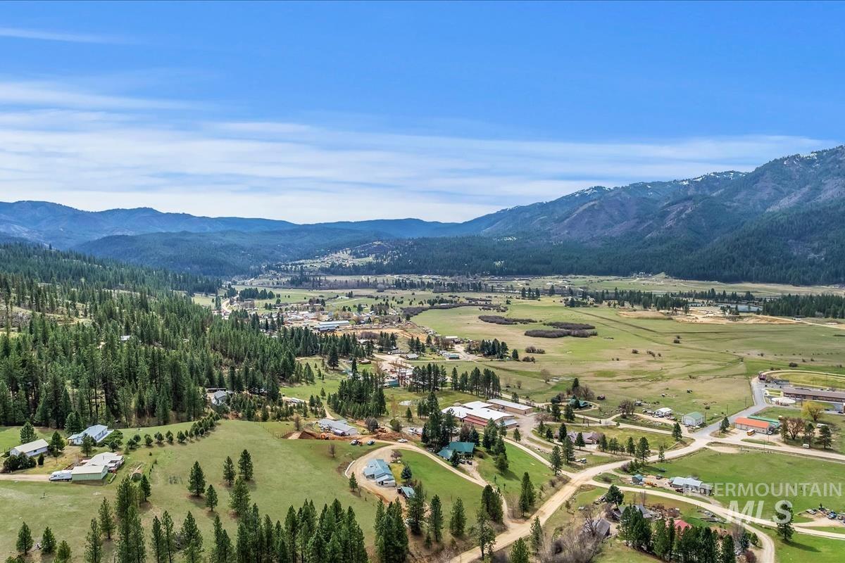 15 Granite Basin Property Photo 4