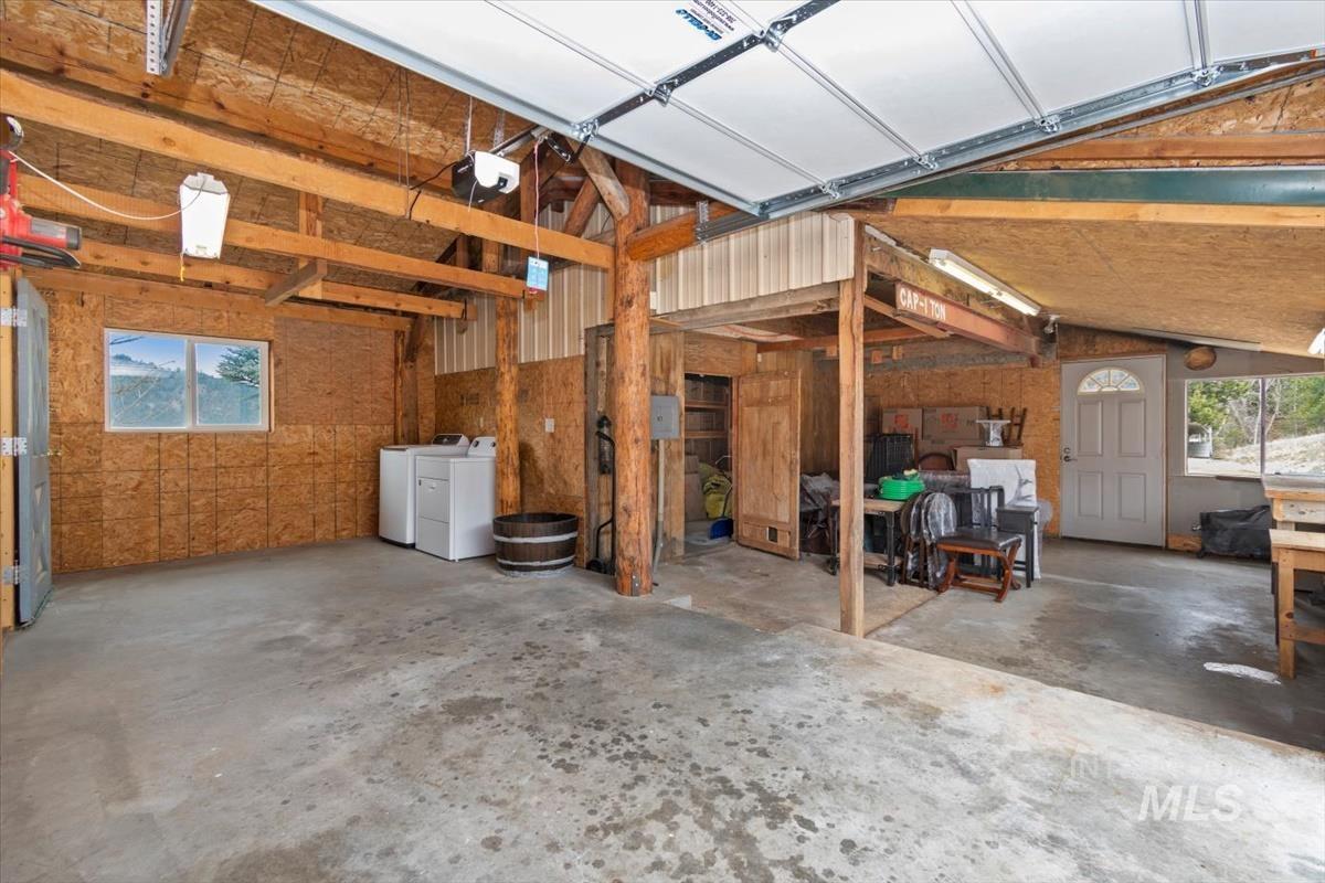 15 Granite Basin Property Photo 14