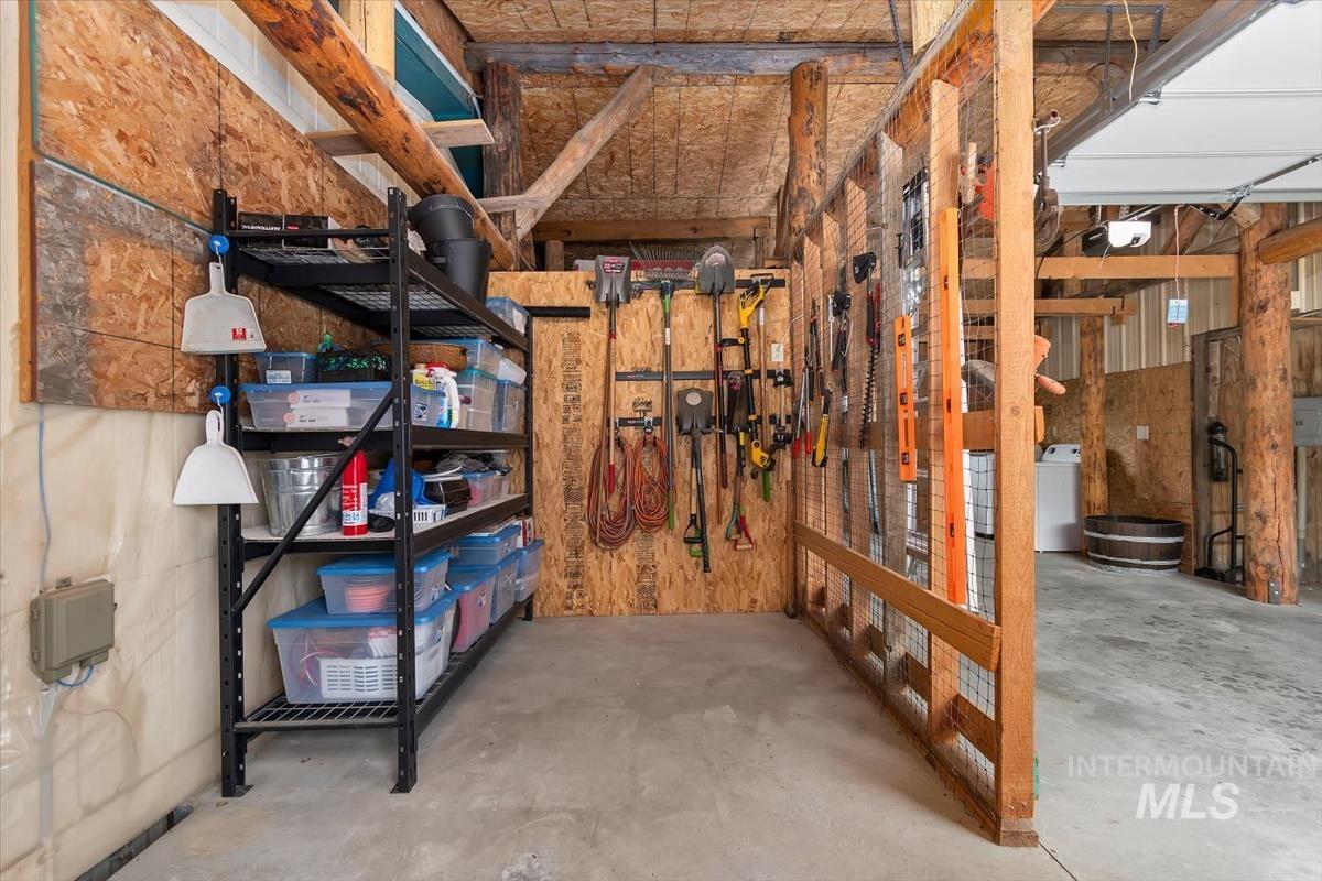 15 Granite Basin Property Photo 15