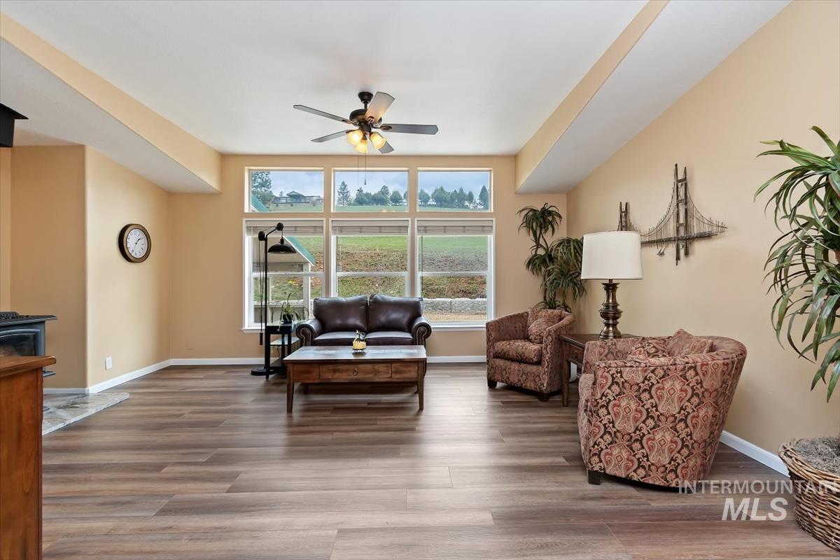 15 Granite Basin Property Photo 23