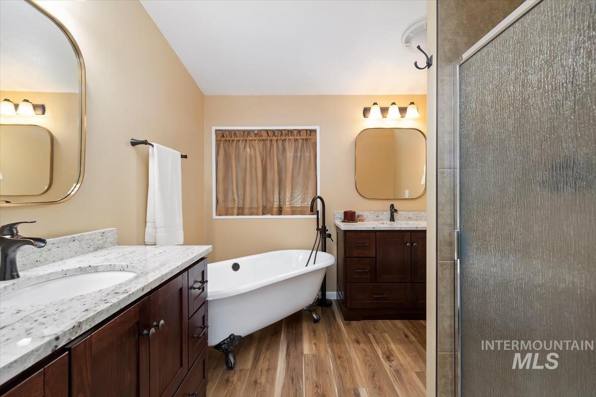 15 Granite Basin Property Photo 26