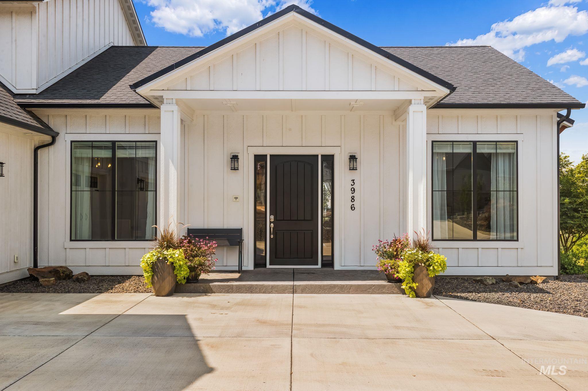 3986 Foothills Drive Property Photo 5
