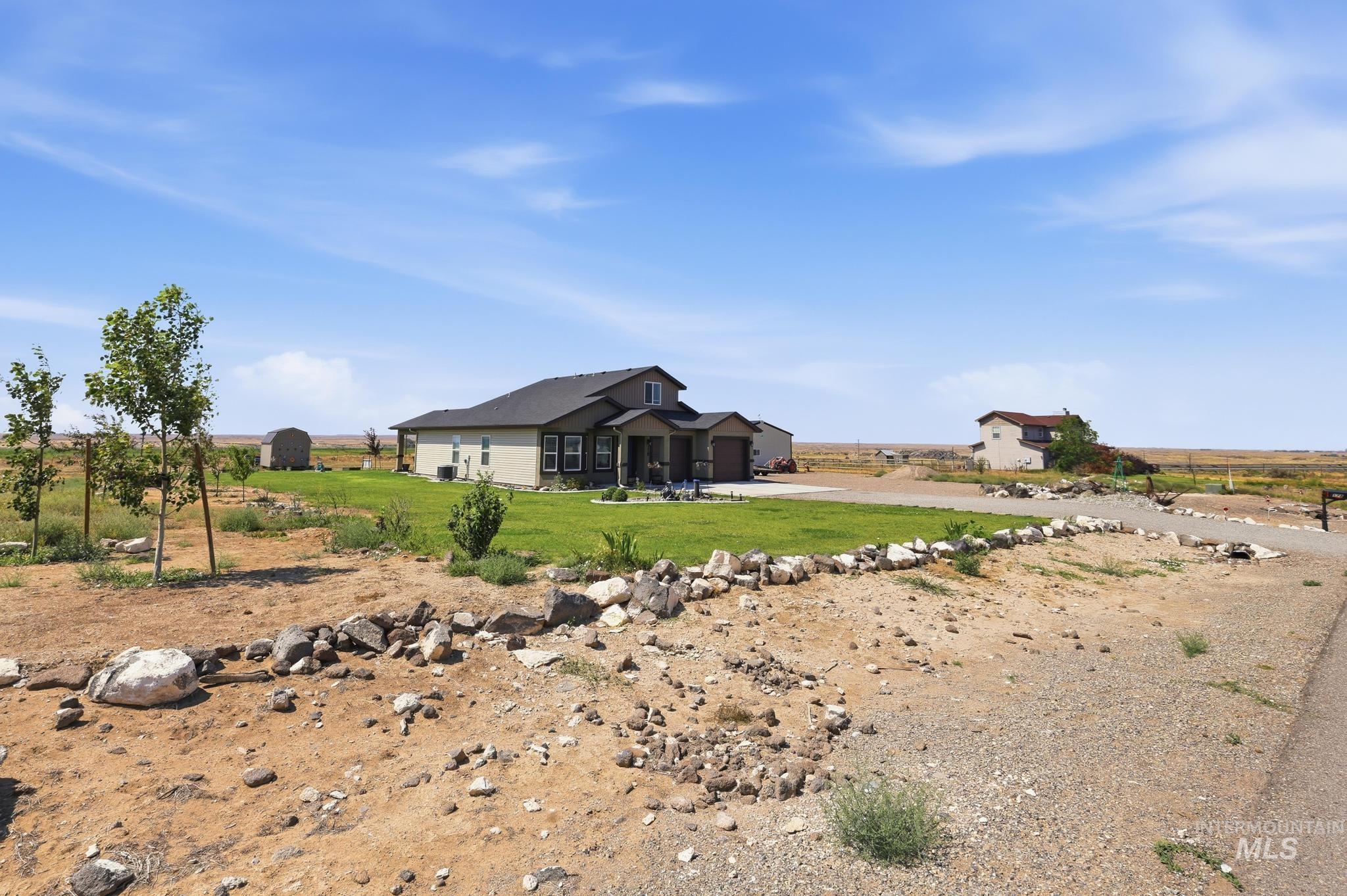 178 E Syringa Loop Property Photo 4