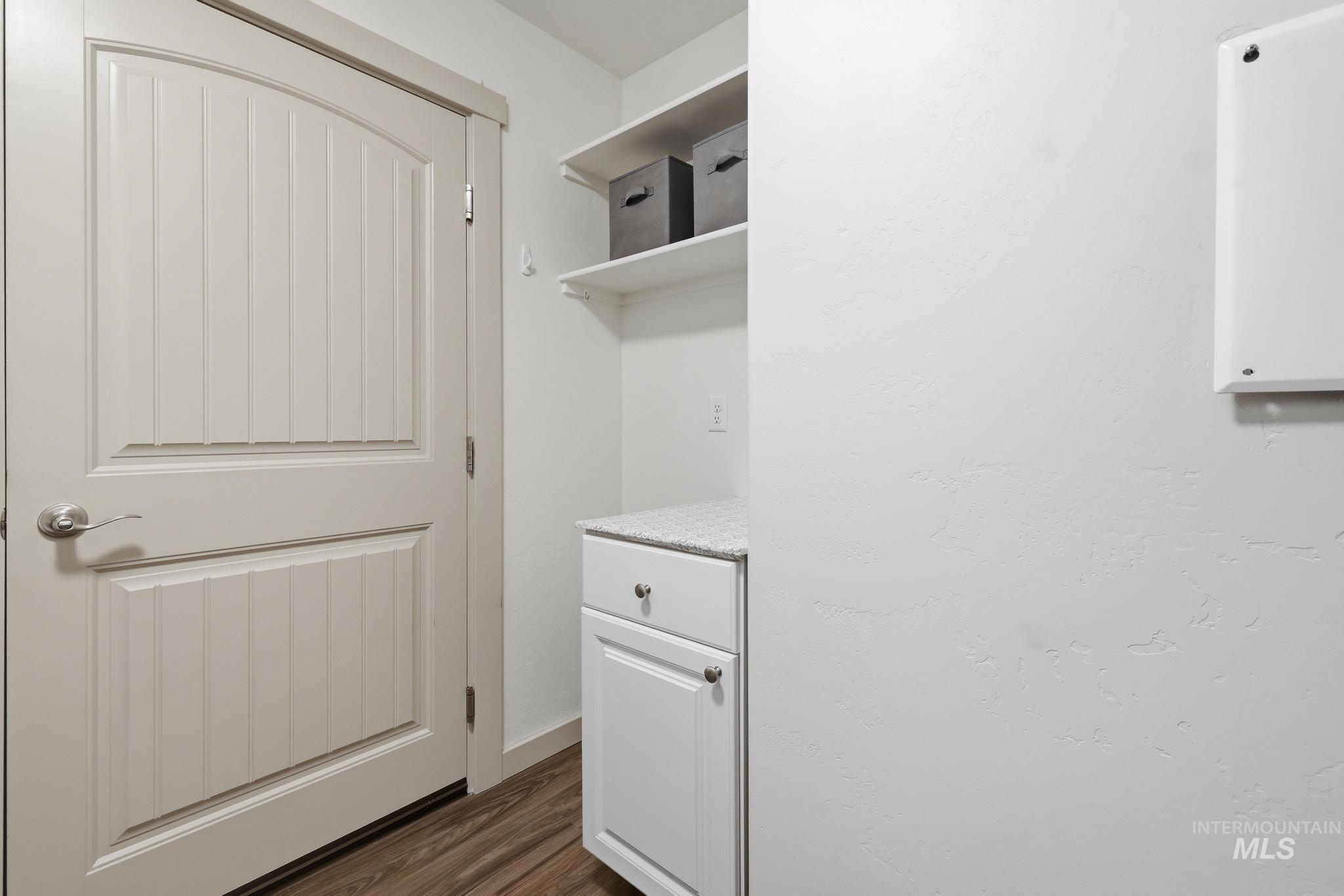 178 E Syringa Loop Property Photo 21