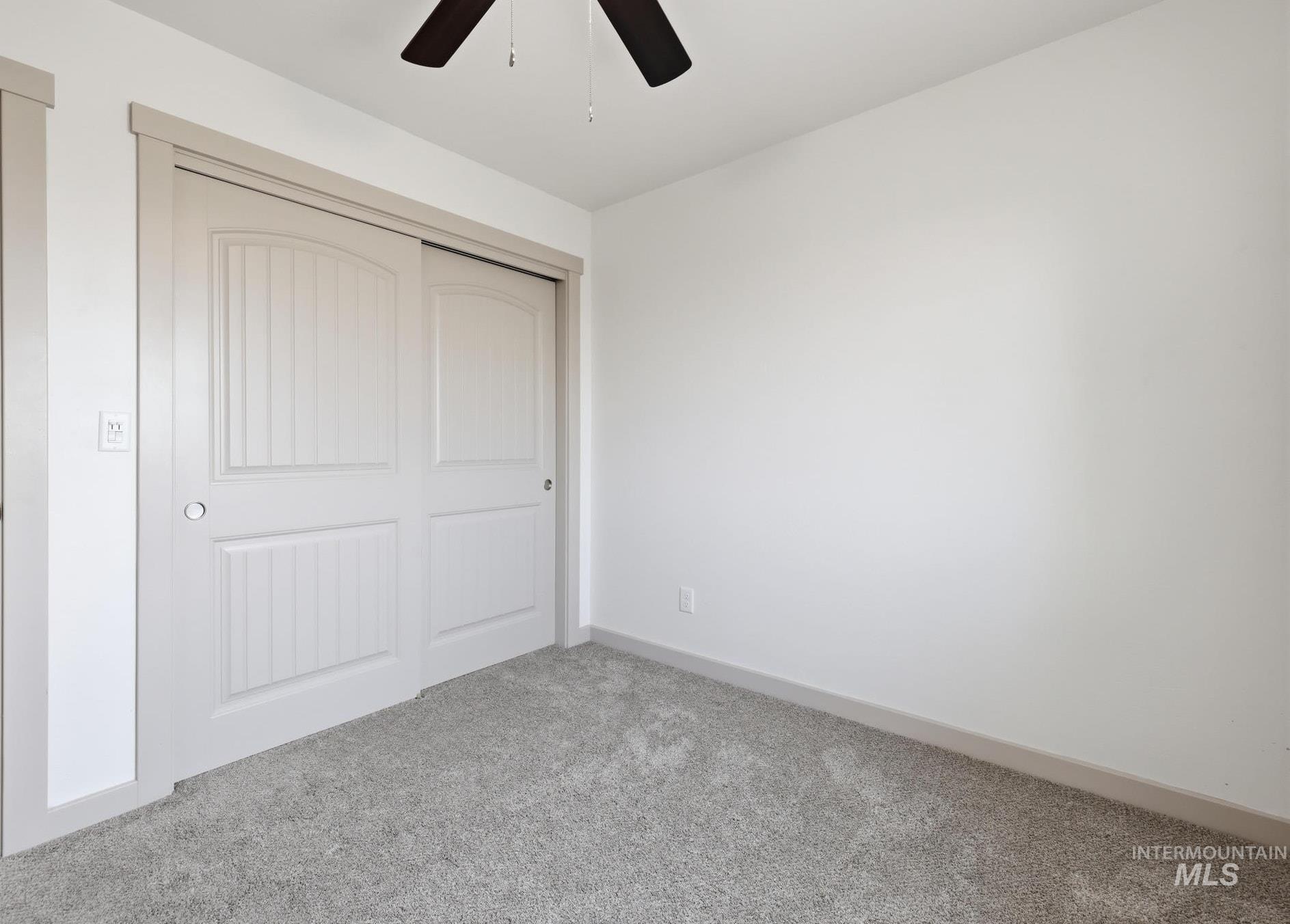 178 E Syringa Loop Property Photo 23