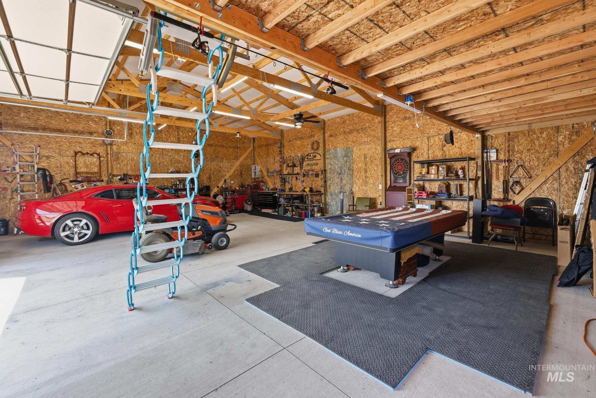 178 E Syringa Loop Property Photo 35