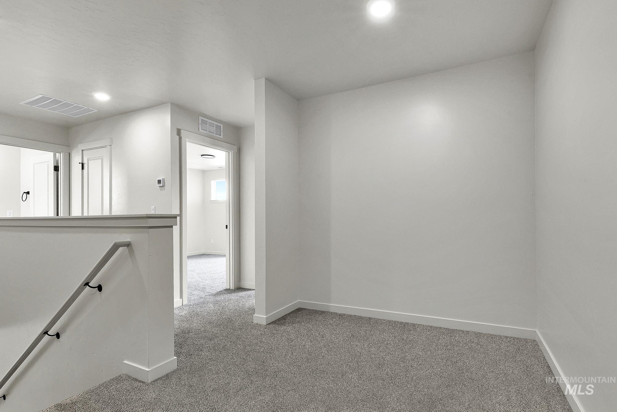 375 N 18th Property Photo 18