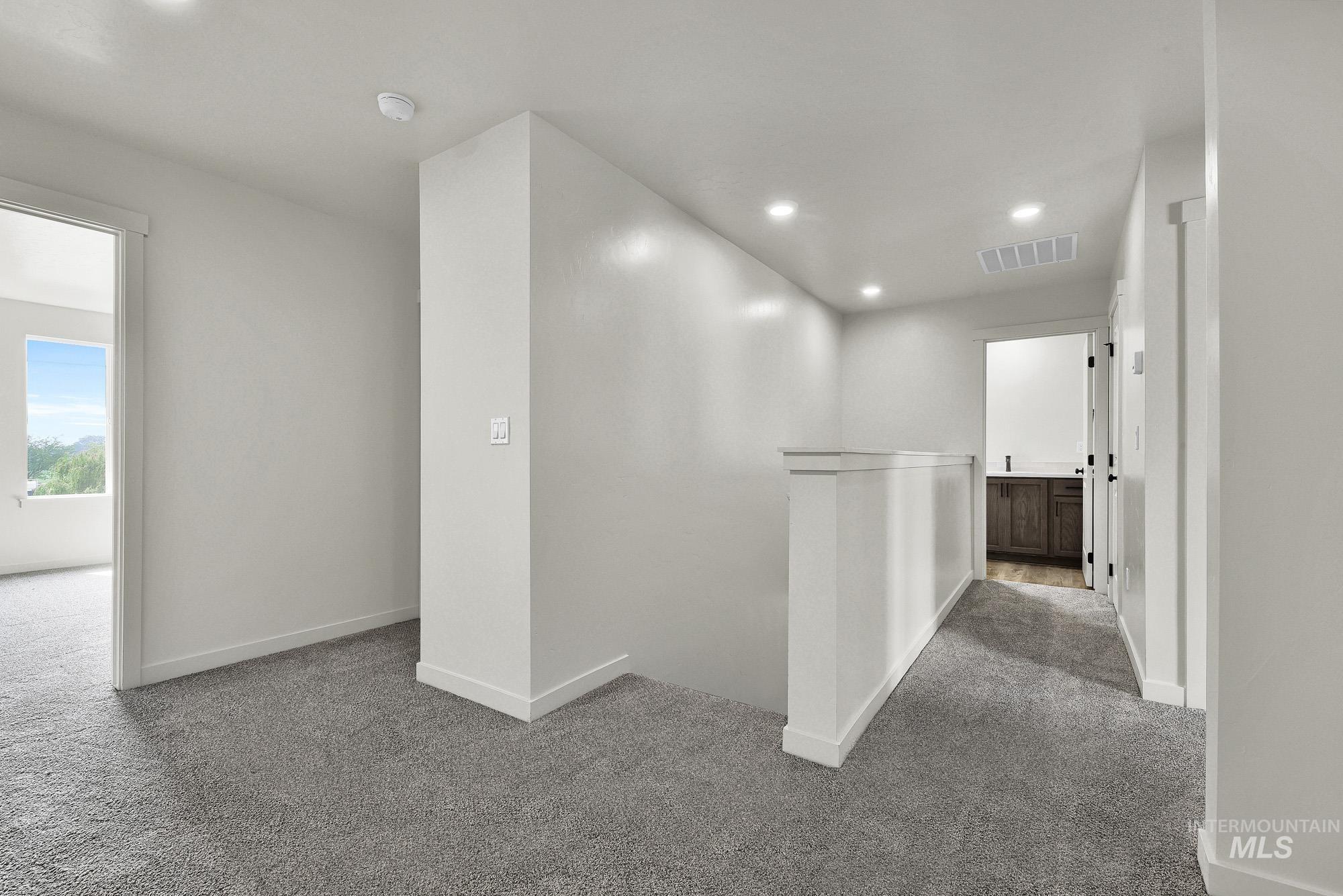 375 N 18th Property Photo 19