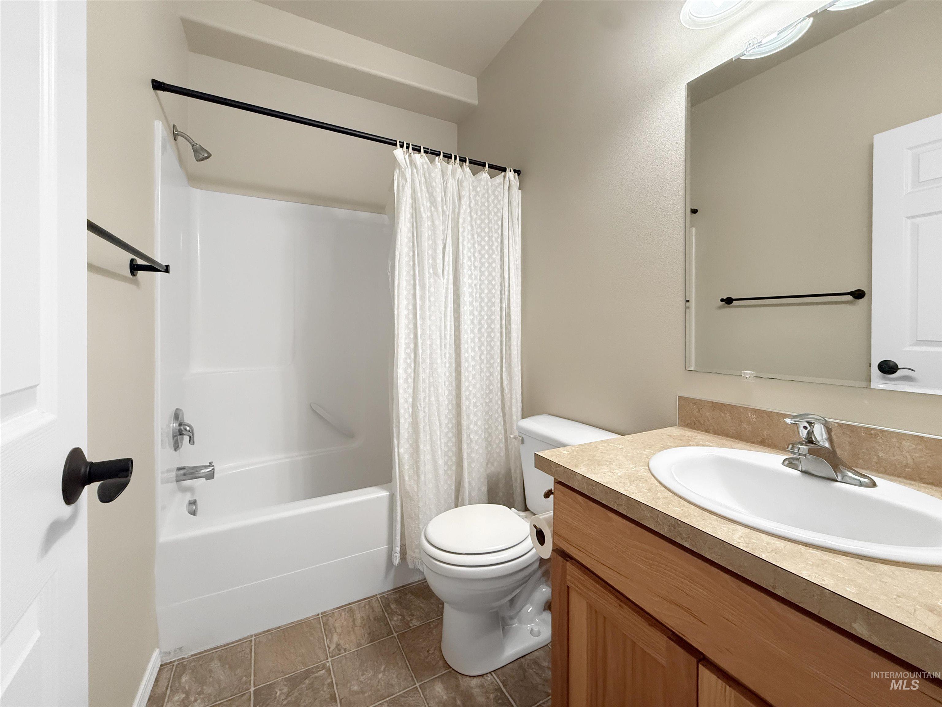 2712 Itani Drive Property Photo 24