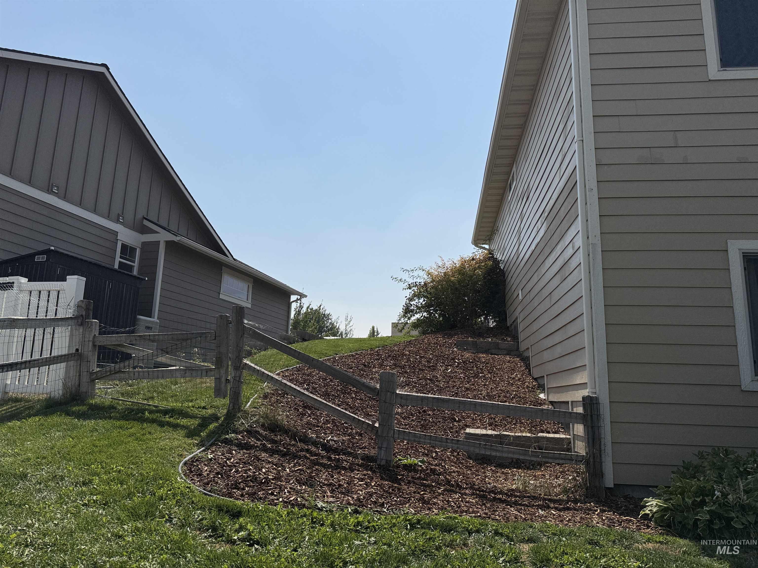 2712 Itani Drive Property Photo 27