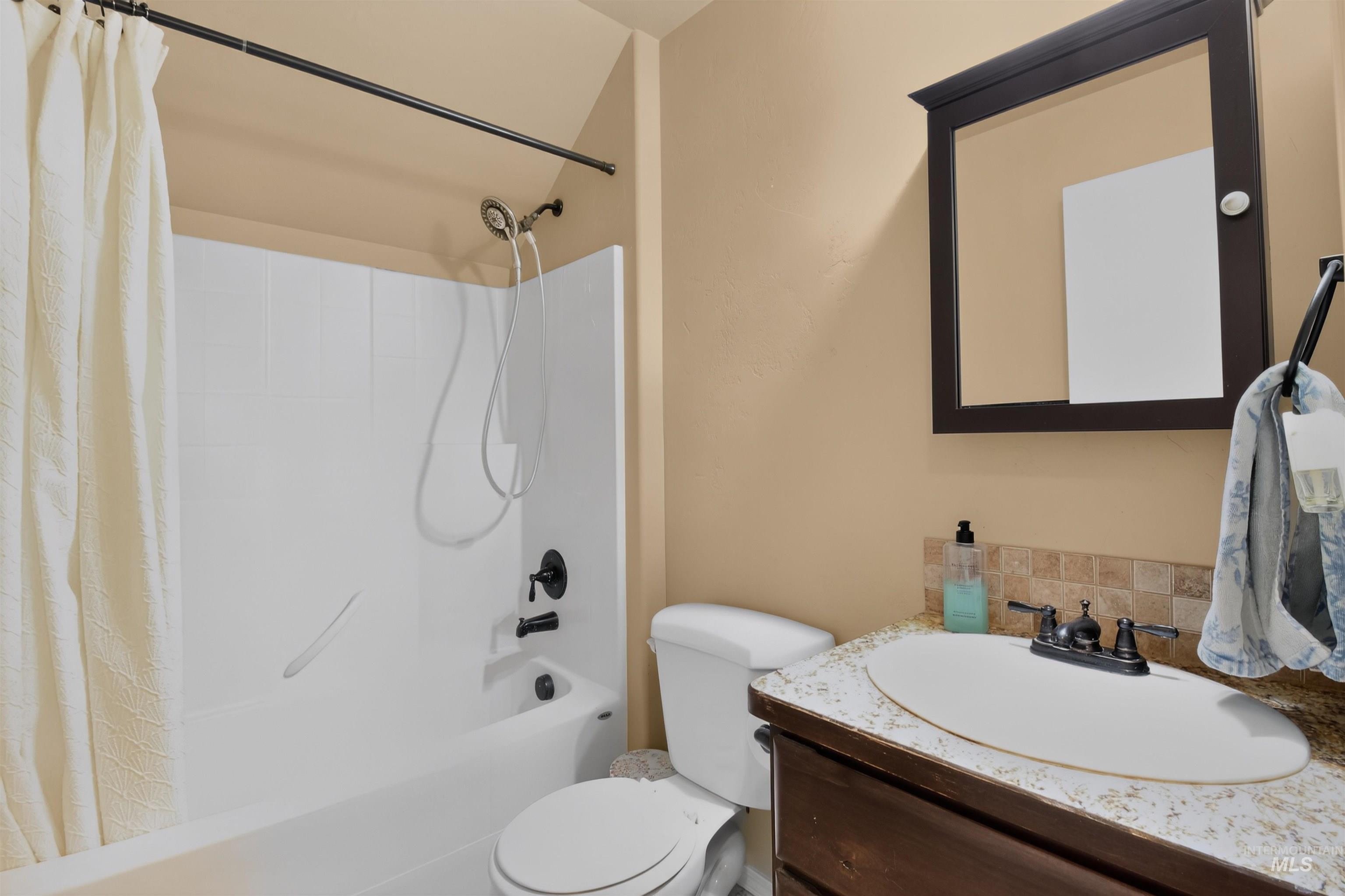 531 Clinton Dr. Property Photo 25