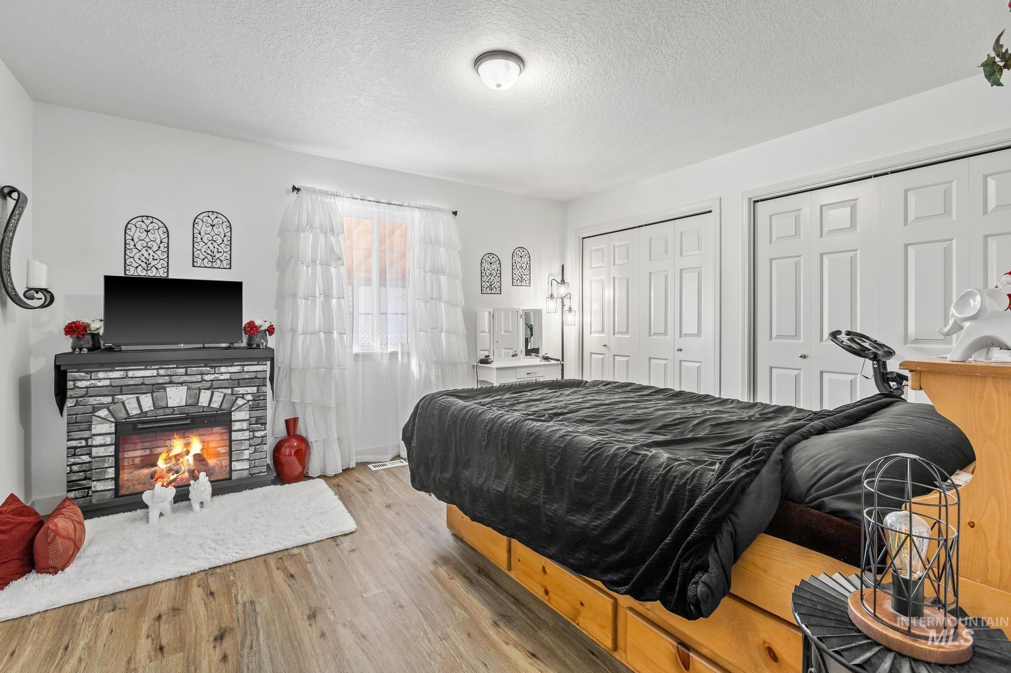 1100 Burnett Dr 245 A Property Photo 17